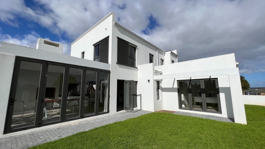 4 Bedroom Property for Sale in Croydon Gardens Estate Western Cape